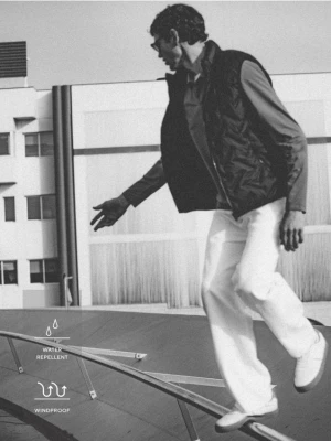 Reserved - Pikowana kamizelka z naturalnym puchem - bordowy