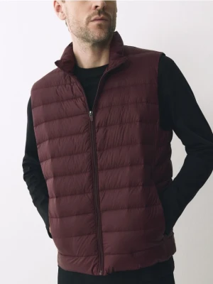 Reserved - Pikowana kamizelka z naturalnym puchem - bordowy