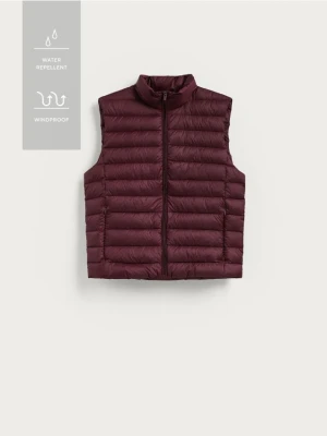 Reserved - Pikowana kamizelka z naturalnym puchem - bordowy