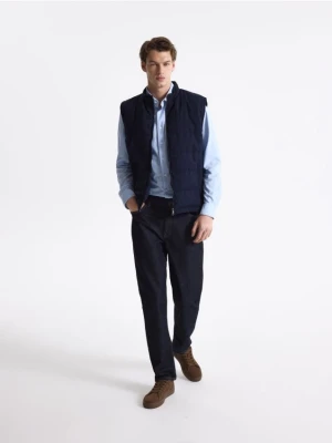 Reserved - Pikowana kamizelka ze stójką - granatowy