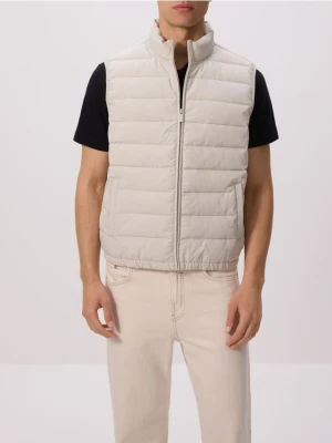 Reserved - Pikowana kamizelka ze stójką - złamana biel