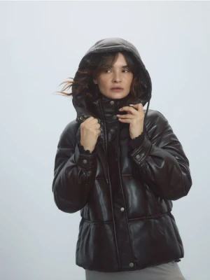 Reserved - Pikowana kurtka z kapturem - ciemnobrązowy