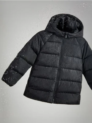 Reserved - Pikowana kurtka z naturalnym puchem - czarny