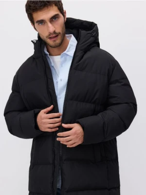 Reserved - Pikowany płaszcz z kapturem - czarny