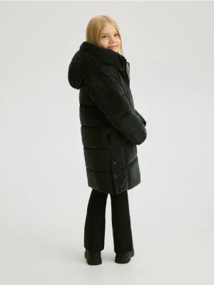 Reserved - Pikowany płaszcz z połyskiem - czarny