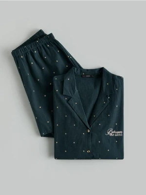 Reserved - Piżama ze świątecznym motywem - ciemnozielony