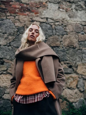 Reserved - Płaszcz handmade z odpinanym szalem - beżowy