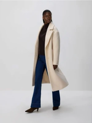 Reserved - Płaszcz z tkaniny boucle - kremowy