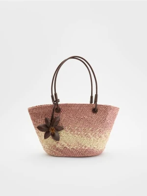 Reserved - Pleciona torebka z zawieszką - brudny róż