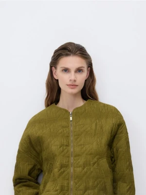 Reserved - Plisowana kurtka - oliwkowy