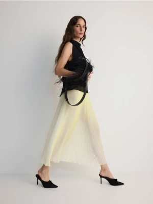 Reserved - Plisowana spódnica midi z szyfonu - jasnożółty