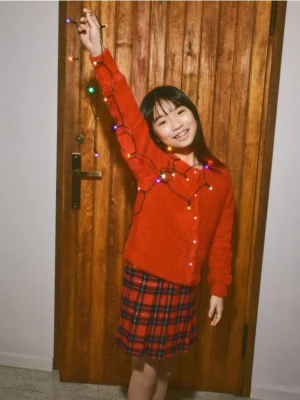 Reserved - Plisowana spódnica w kratę - wielobarwny