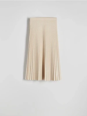 Reserved - Plisowana spódnica z imitacji zamszu - złamana biel