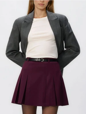 Reserved - Plisowana spódnica z paskiem - bordowy