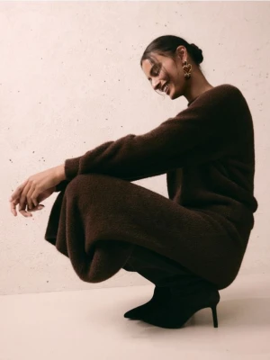 Reserved - Pluszowa spódnica midi - ciemnobrązowy