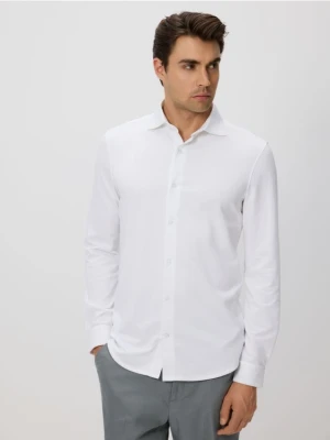 Reserved - Prążkowana koszula slim fit - biały