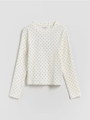 Reserved - Prążkowana koszulka w kropki - złamana biel