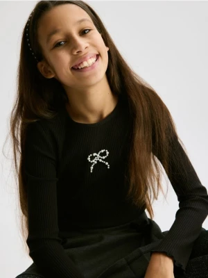 Reserved - Prążkowana koszulka z aplikacją - czarny