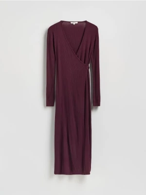 Reserved - Prążkowana sukienka z wiązaniem - mahoniowy