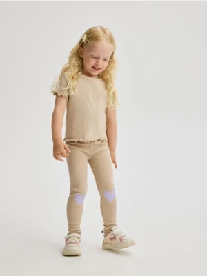 Reserved - Prążkowane legginsy - beżowy