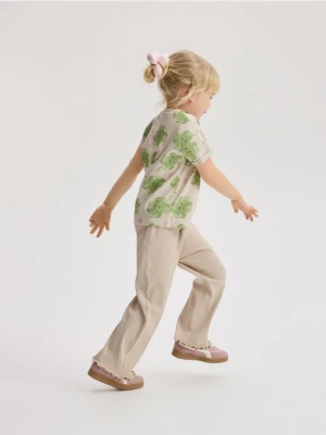 Reserved - Prążkowane spodnie - beżowy