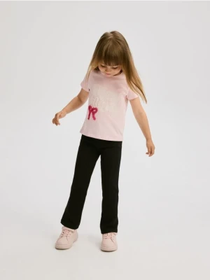 Reserved - Prążkowane spodnie flare - czarny