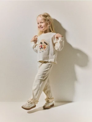 Reserved - Prążkowane spodnie - złamana biel