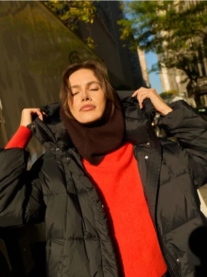 Reserved - Puchowa kurtka z kapturem - czarny