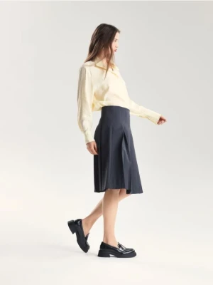 Reserved - Rozkloszowana spódnica midi - zielony