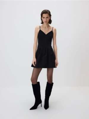 Reserved - Rozkloszowana sukienka - czarny