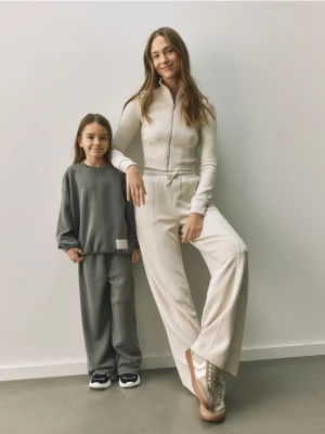 Reserved - Rozpinana bluza z modalem - kremowy