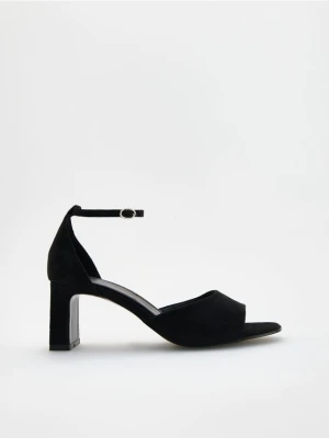 Reserved - Sandały na słupku - czarny