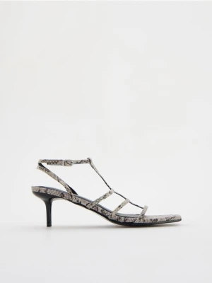 Reserved - Sandały z wężowym wzorem - wielobarwny