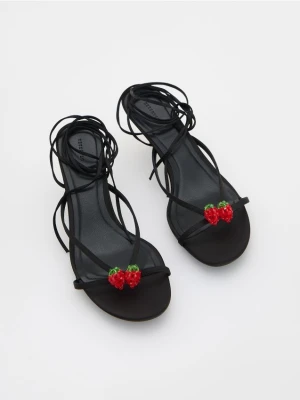 Reserved - Sandały z wiązaniem wokół kostki - czarny