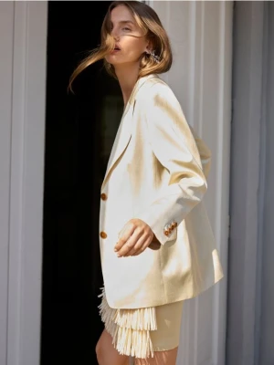 Reserved - Satynowa marynarka z domieszką lnu - kremowy