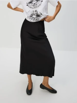 Reserved - Satynowa spódnica midi - czarny