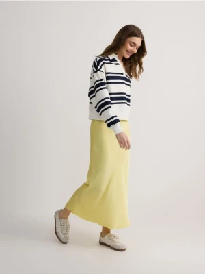 Reserved - Satynowa spódnica midi - kremowy