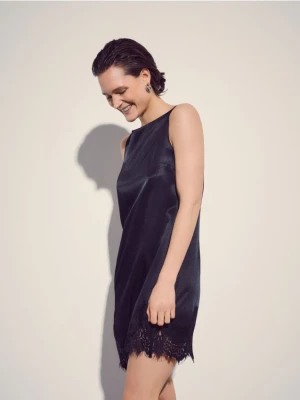 Reserved - Satynowa sukienka z koronką - czarny