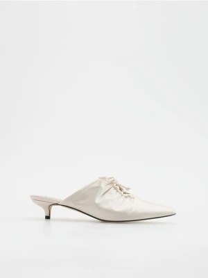 Reserved - Satynowe czółenka - kremowy