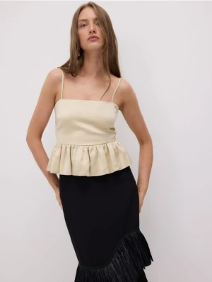 Reserved - Satynowy top z baskinką - kremowy