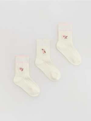 Reserved - Skarpetki z haftem 3 pack - złamana biel