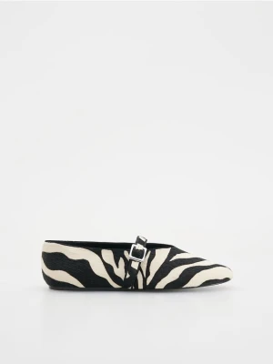 Zdjęcie produktu Reserved - Skórzane baleriny ze zwierzęcym motywem - wielobarwny