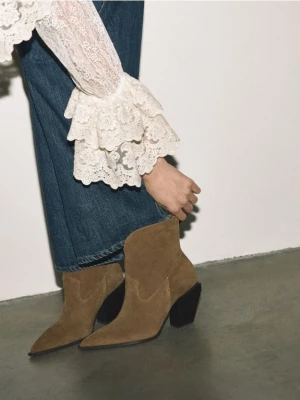 Reserved - Skórzane botki na obcasie - brązowy