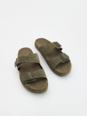 Zdjęcie produktu Reserved - Skórzane klapki - jasny zielony