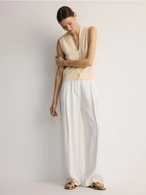 Reserved - Skórzane klapki z klamrami - złoty