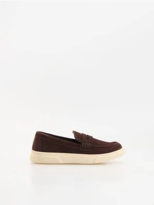 Reserved - Zamszowe loafersy - brązowy