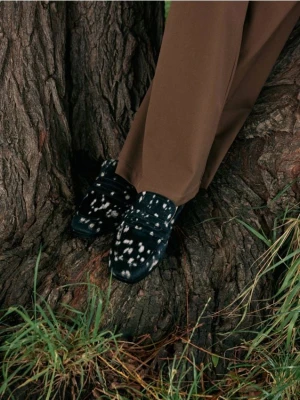 Reserved - Skórzane loafersy z włosem - wielobarwny