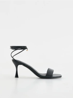 Reserved - Skórzane sandały na obcasie - czarny