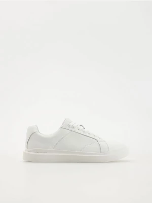 Reserved - Skórzane sneakersy - biały