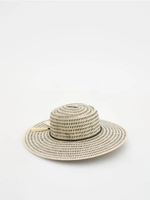 Reserved - Słomkowy kapelusz z chwostami - kremowy